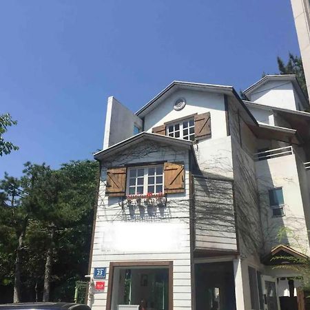 Art Residency Villa Busan Bagian luar foto